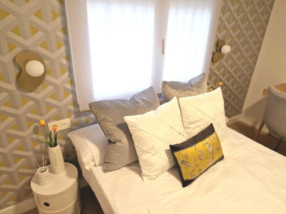 דירות Jaén Apartamento Plaza Cervantes מראה חיצוני תמונה